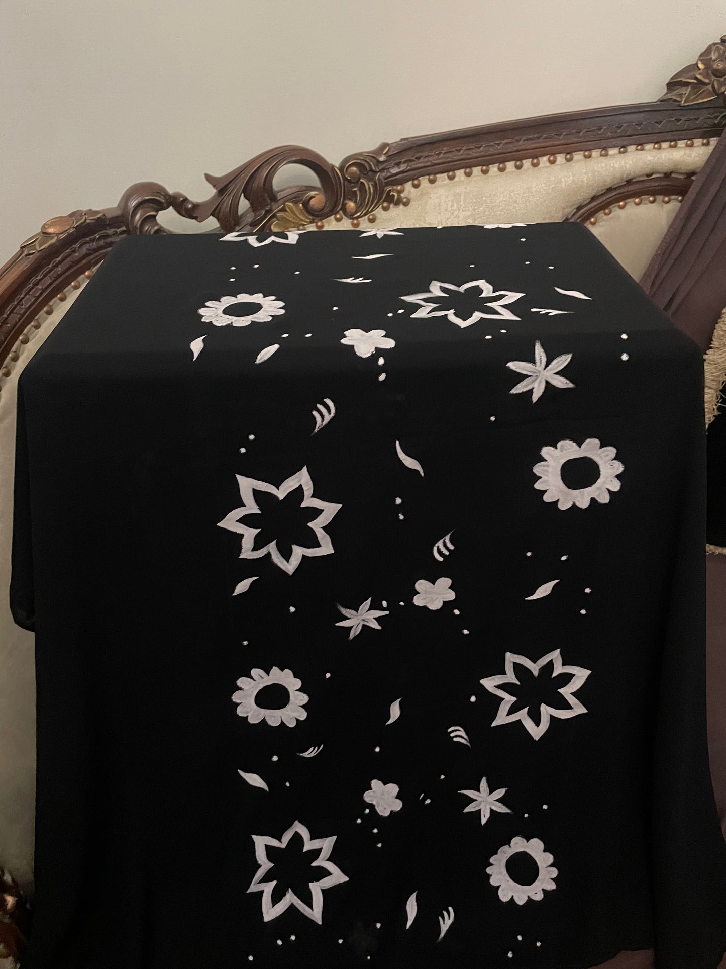 Hand Painted Black & White Stole