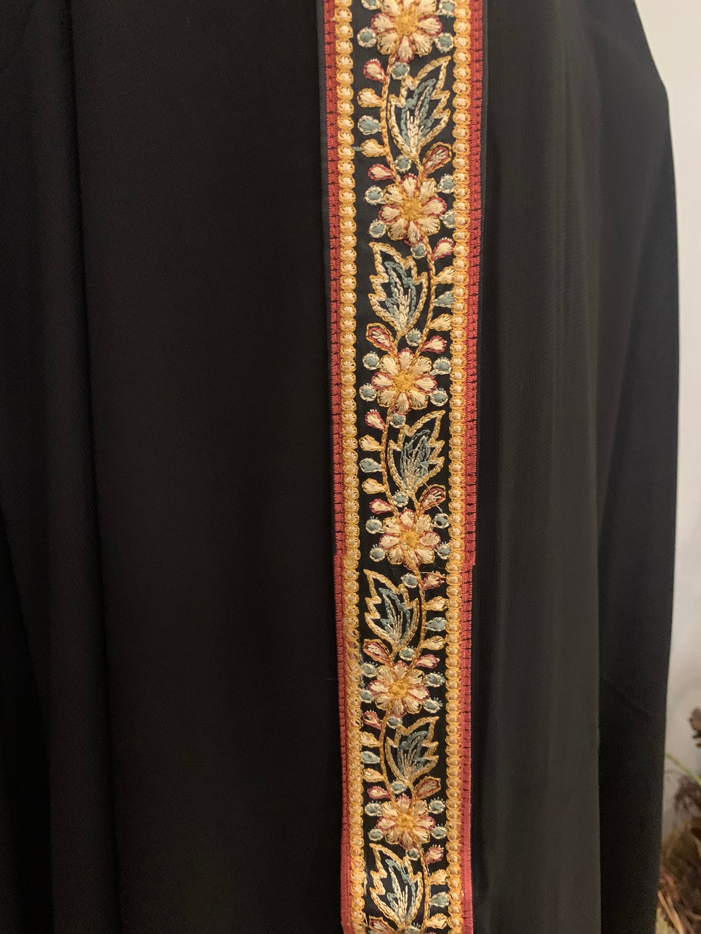 Embroidered Chaddar Black