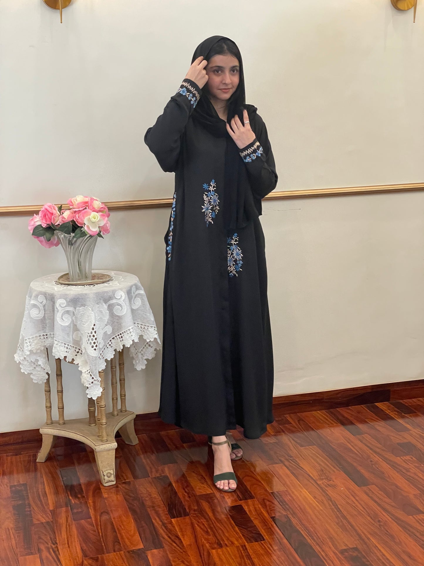 Black Pocket Abaya