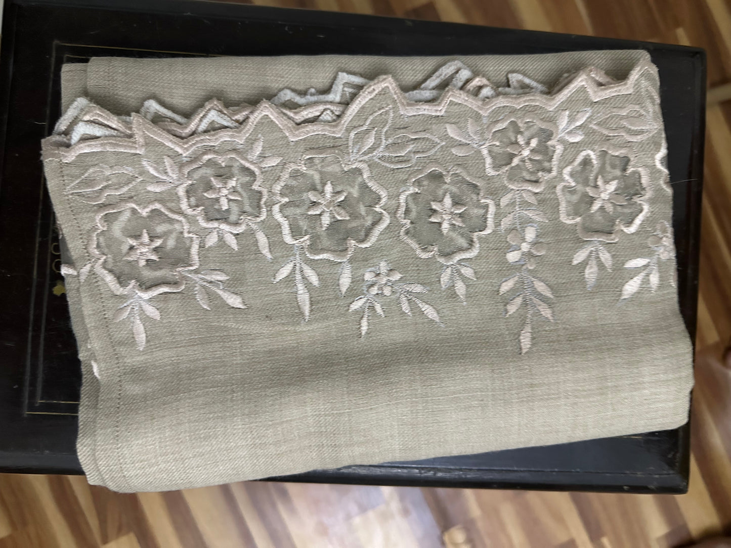 Beige pashmina shawl