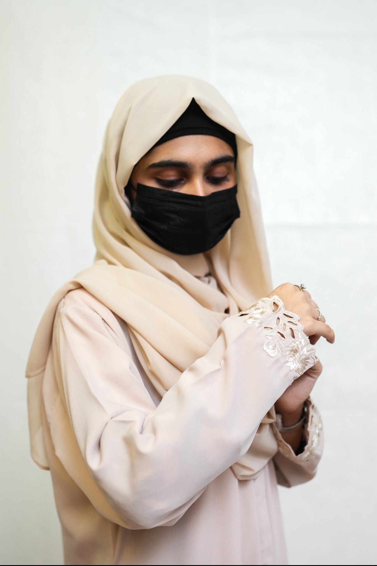 Desert Bloom Abaya