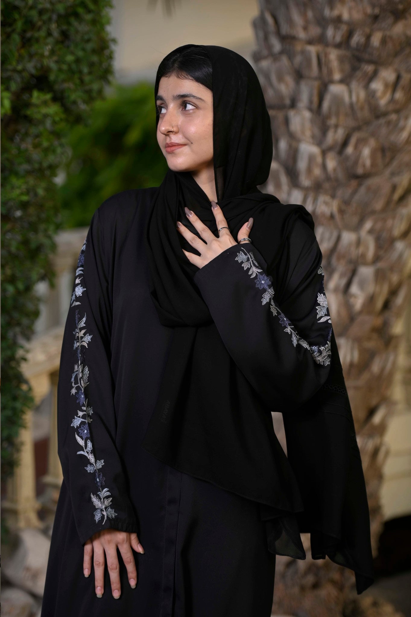 Black Emb abaya