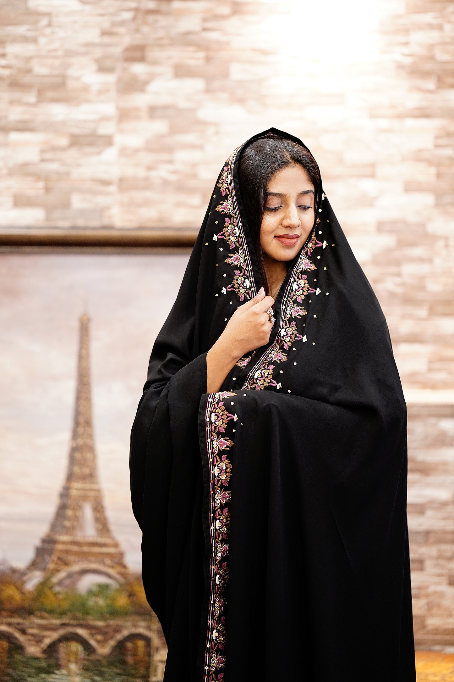Hand Embroidered Chaddar